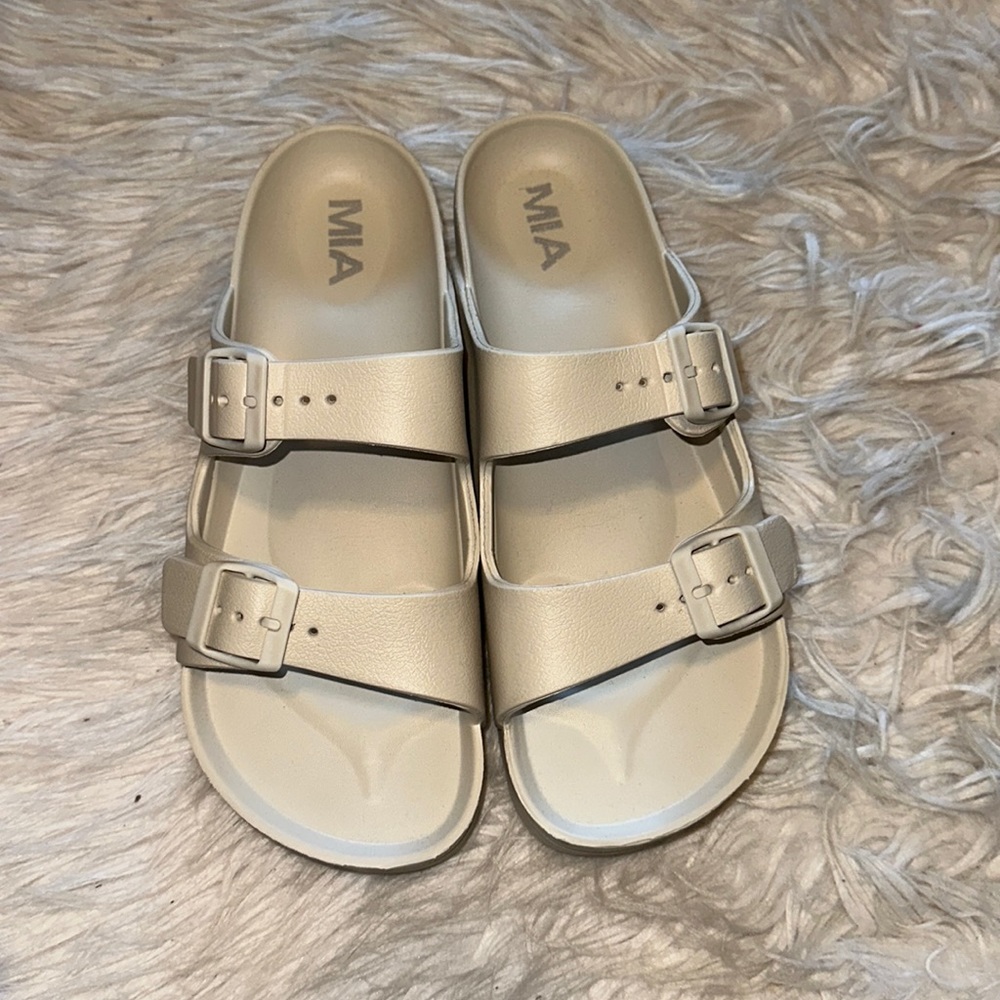 Platform Birkenstocks/sandals